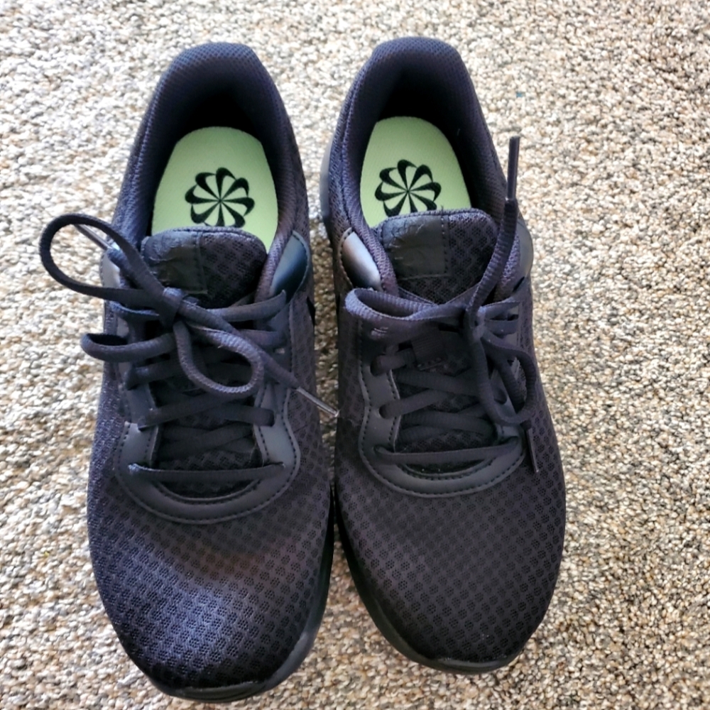 Nike Tanjun New